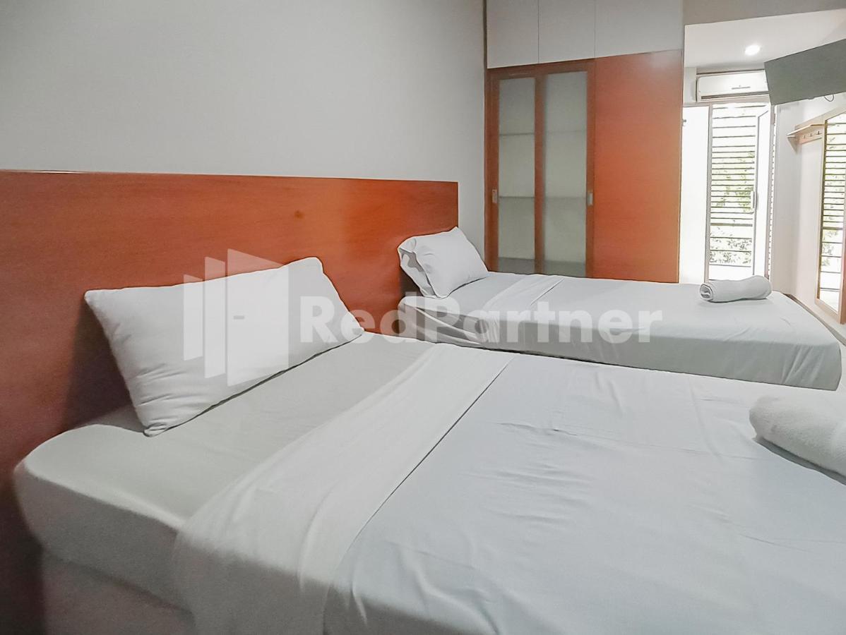 Sang Surya Guesthouse Syariah Near Rs Hasan Sadikin Mitra Reddoorz Bandung Extérieur photo