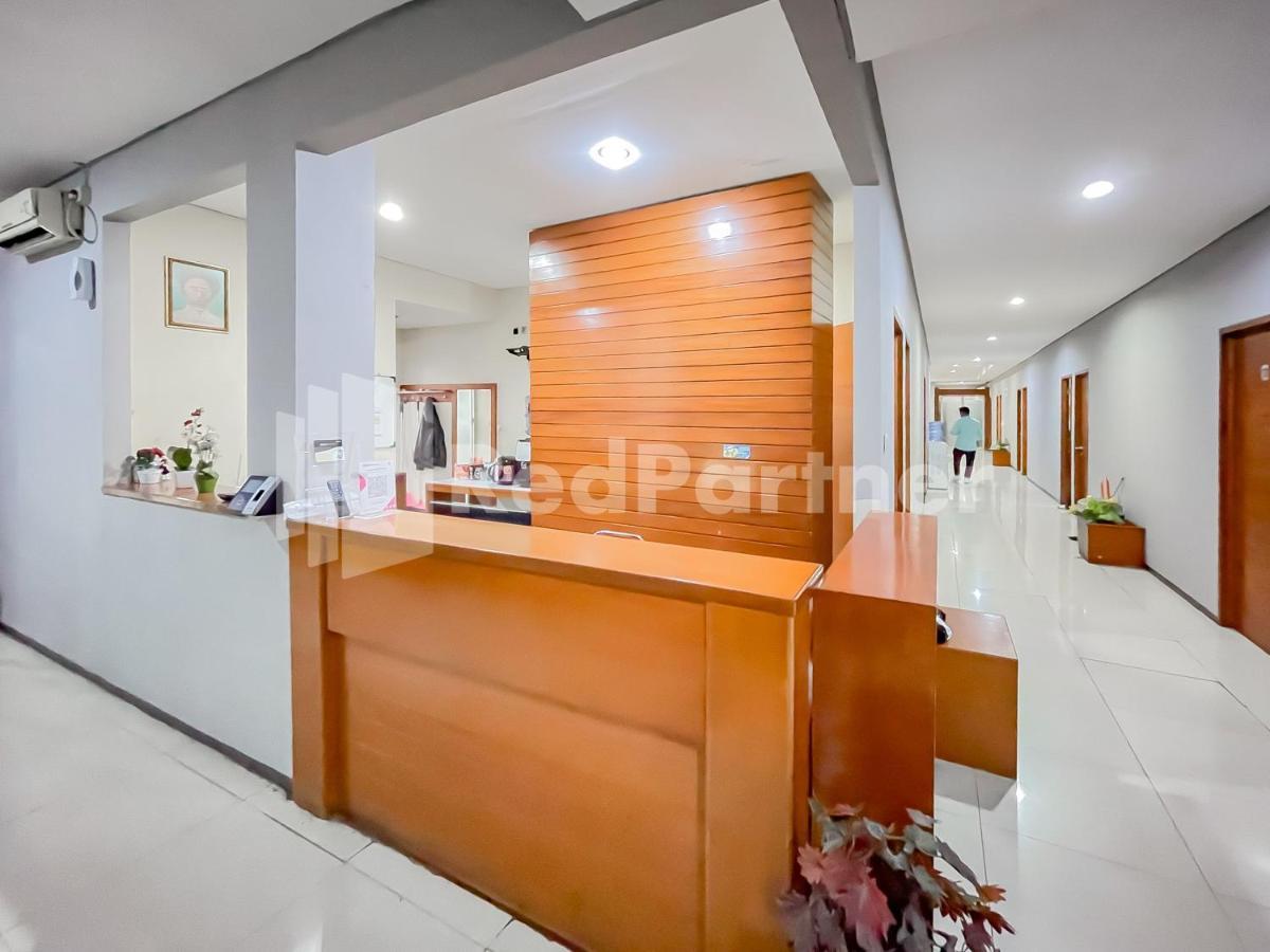 Sang Surya Guesthouse Syariah Near Rs Hasan Sadikin Mitra Reddoorz Bandung Extérieur photo