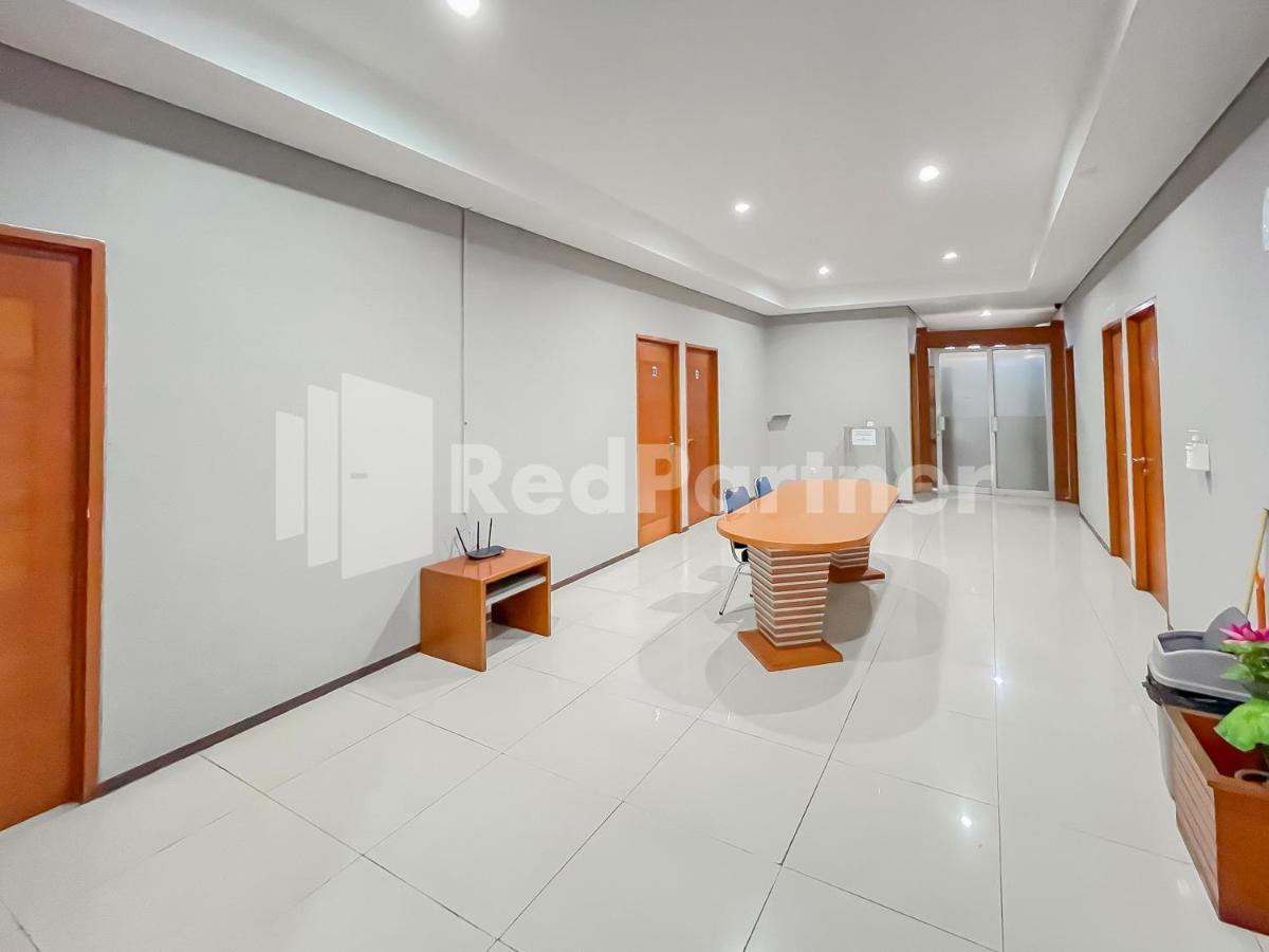 Sang Surya Guesthouse Syariah Near Rs Hasan Sadikin Mitra Reddoorz Bandung Extérieur photo