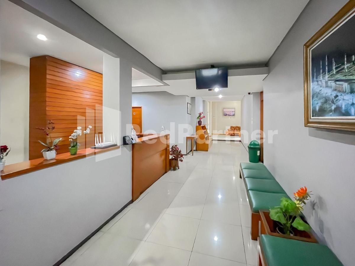 Sang Surya Guesthouse Syariah Near Rs Hasan Sadikin Mitra Reddoorz Bandung Extérieur photo